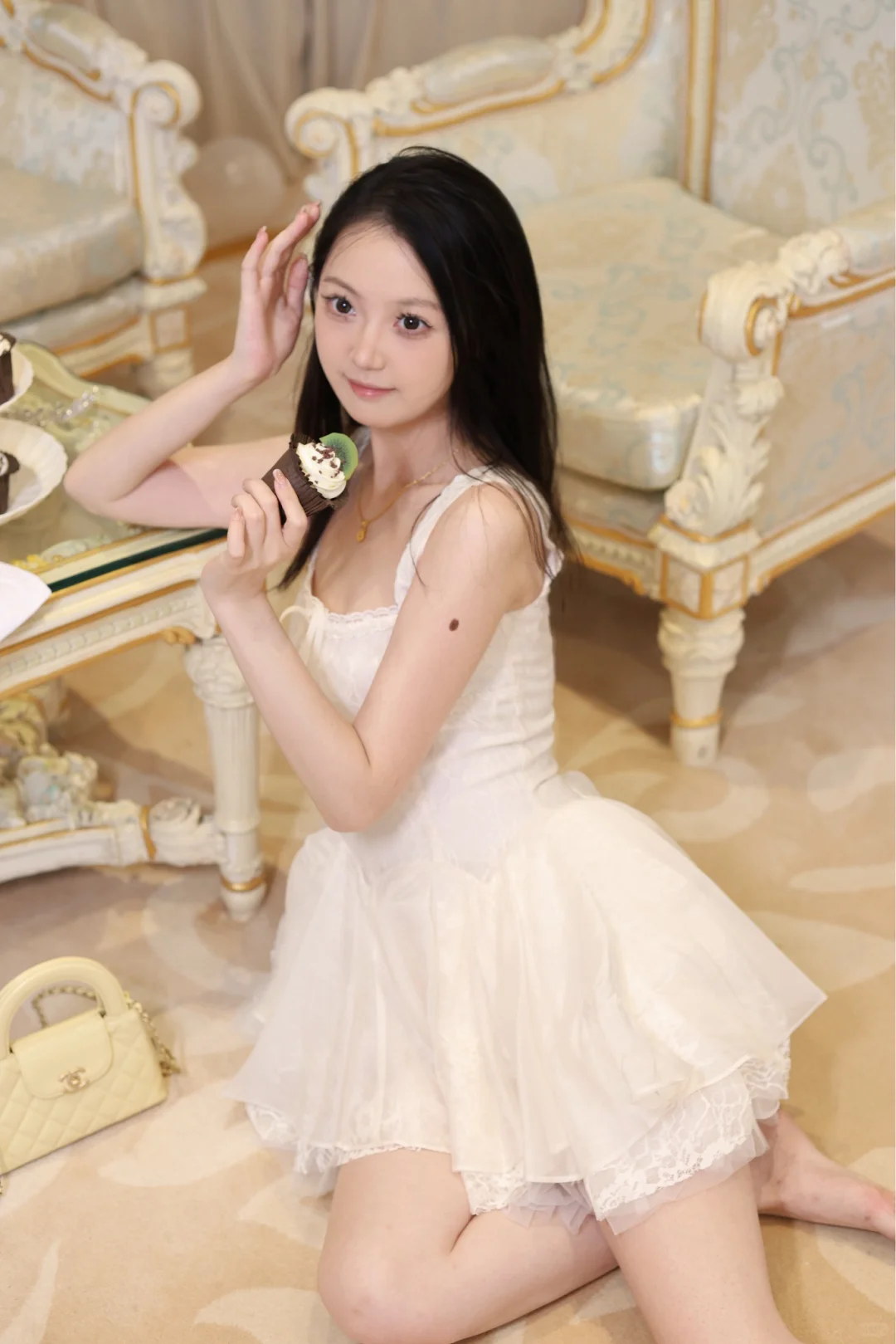 就这般望着你🥹