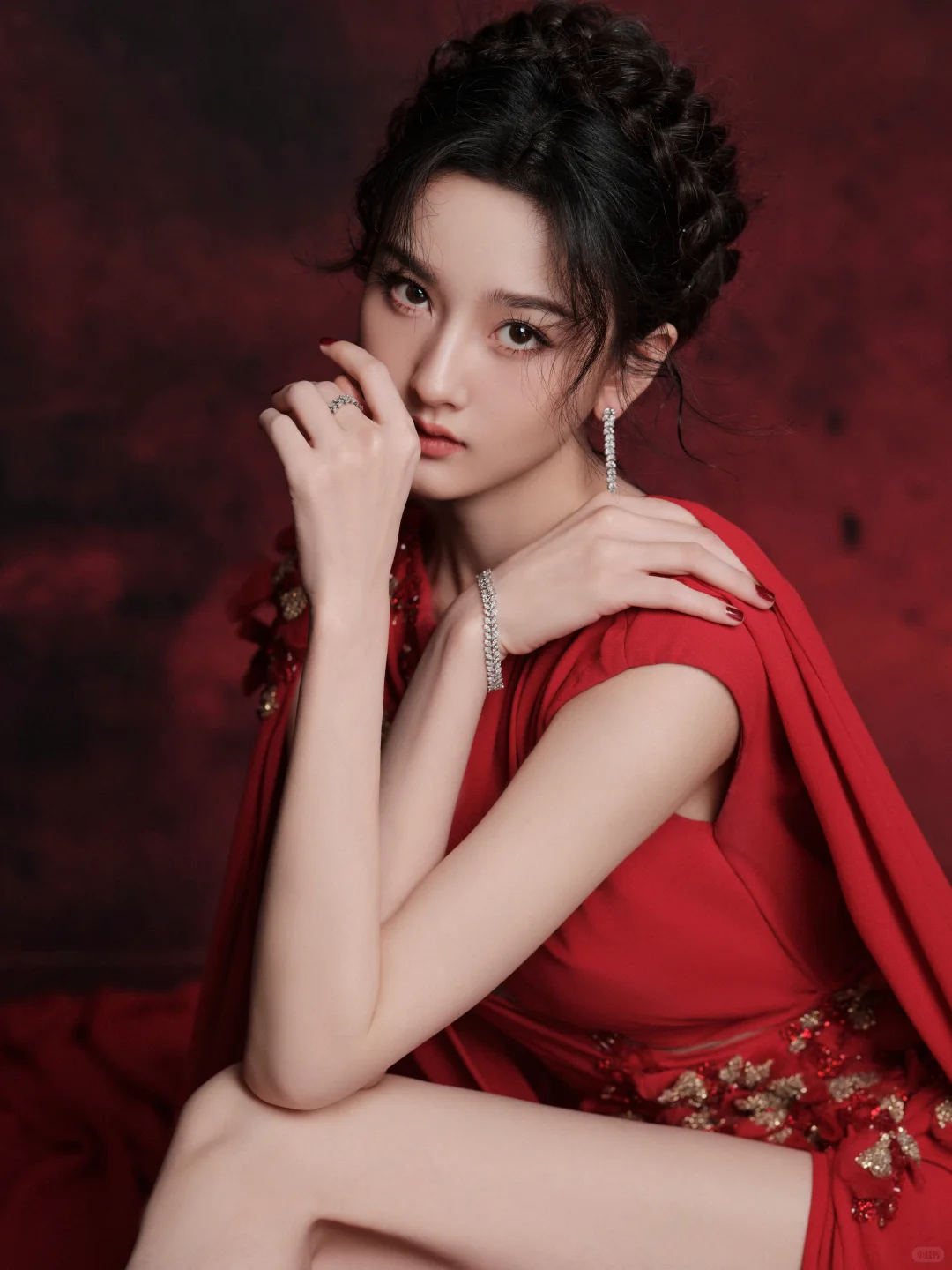 宋祖儿活动造型🥀娇艳欲滴的小红帽~