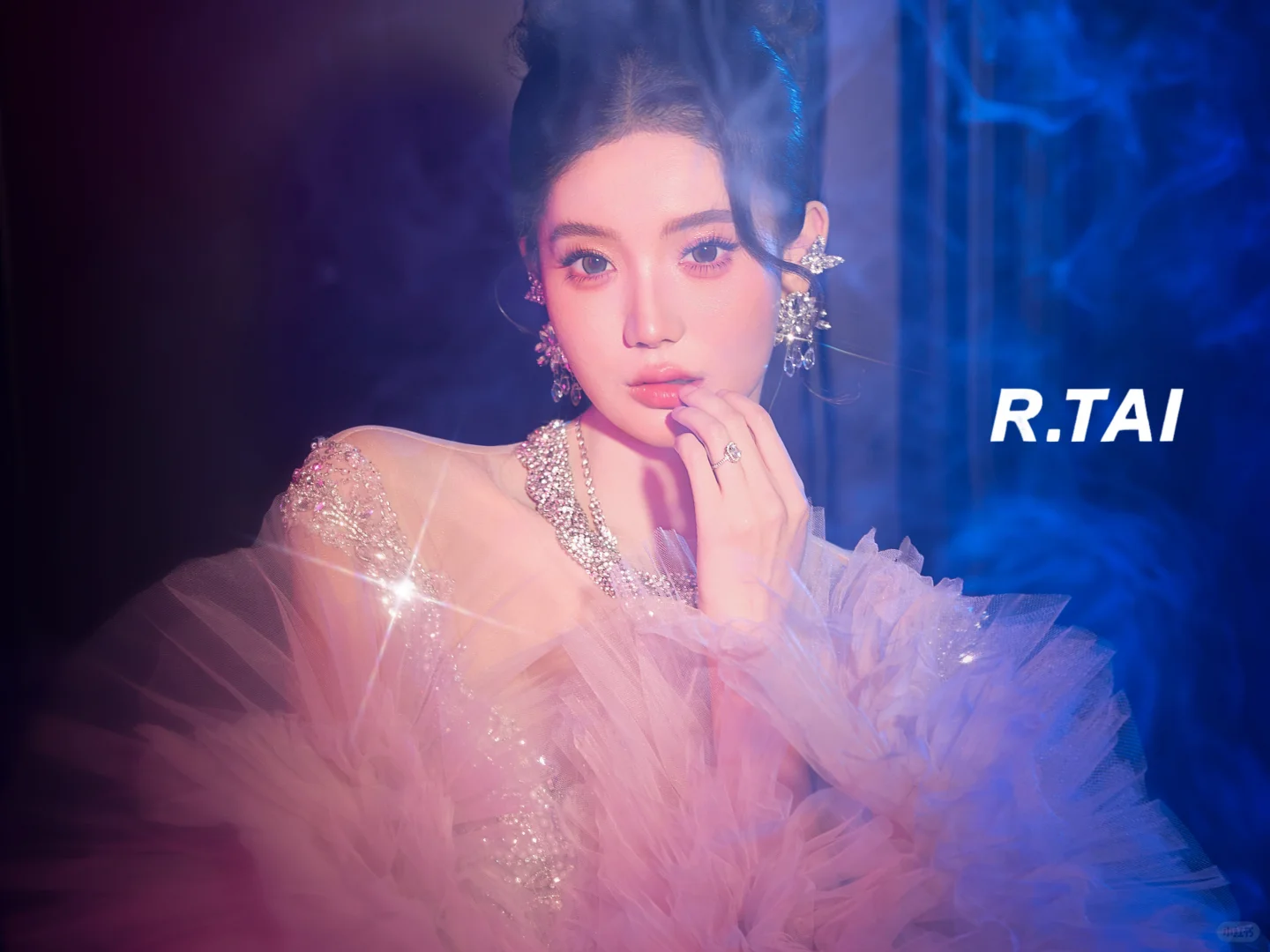 人间尤物、太美了老天爷！