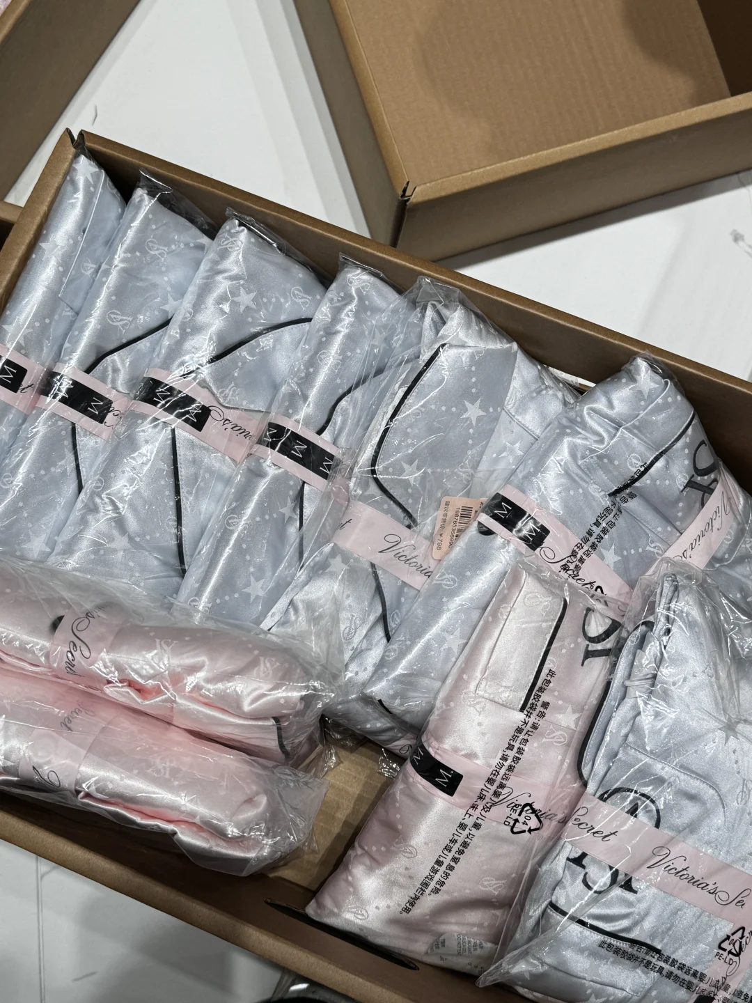 维密新款到货 ！✨优雅登场，惊艳绽放💖