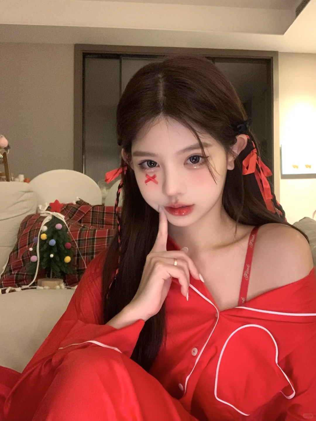 我就这样沉迷红色🍎𓈒𓍼 ⊹.⋆꙳🍒