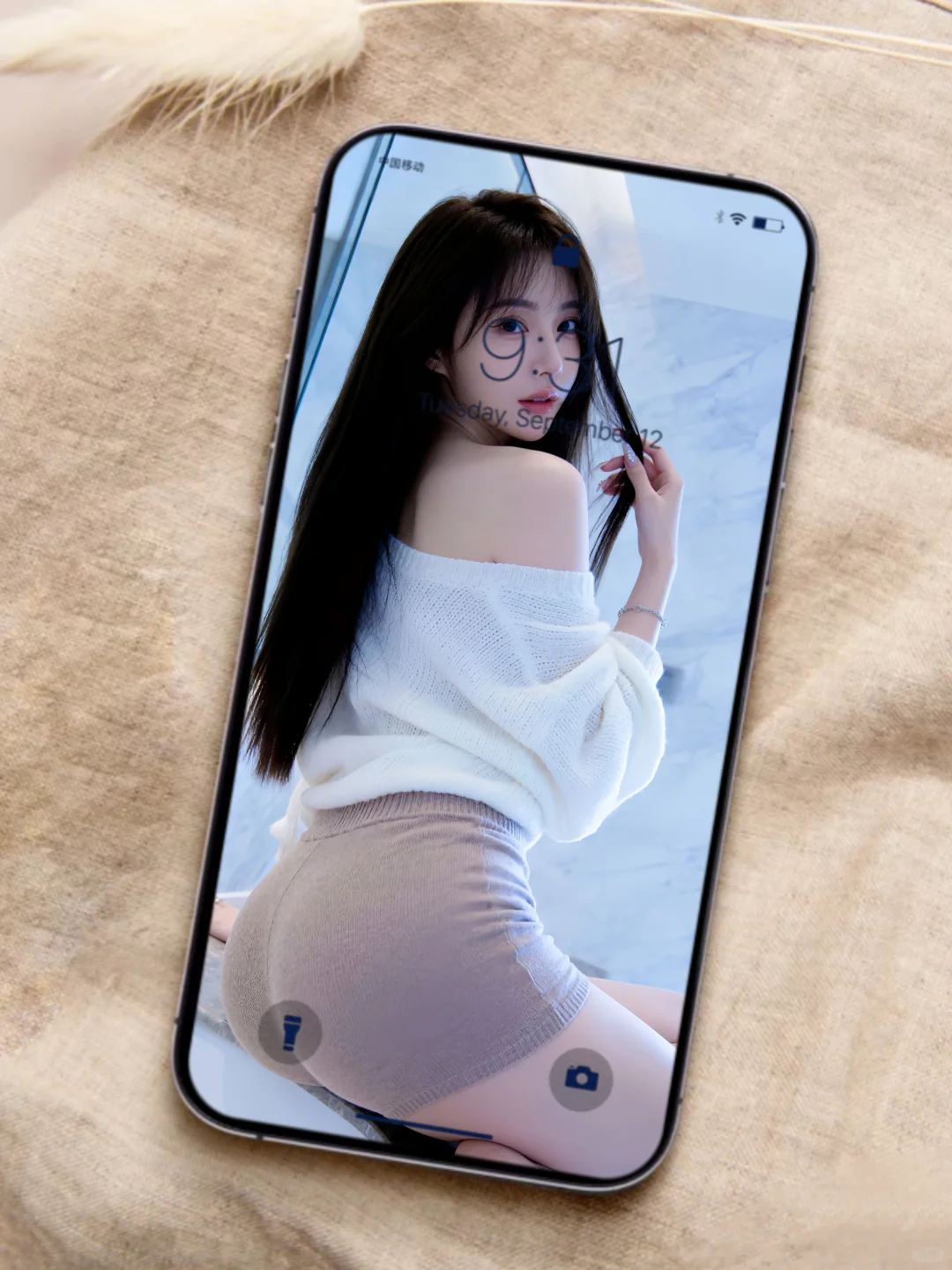 【122 期】因为这组壁纸，我私信爆了！