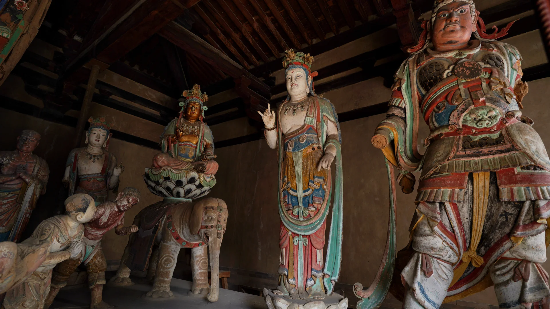 南禅寺的瑰宝~中唐彩塑