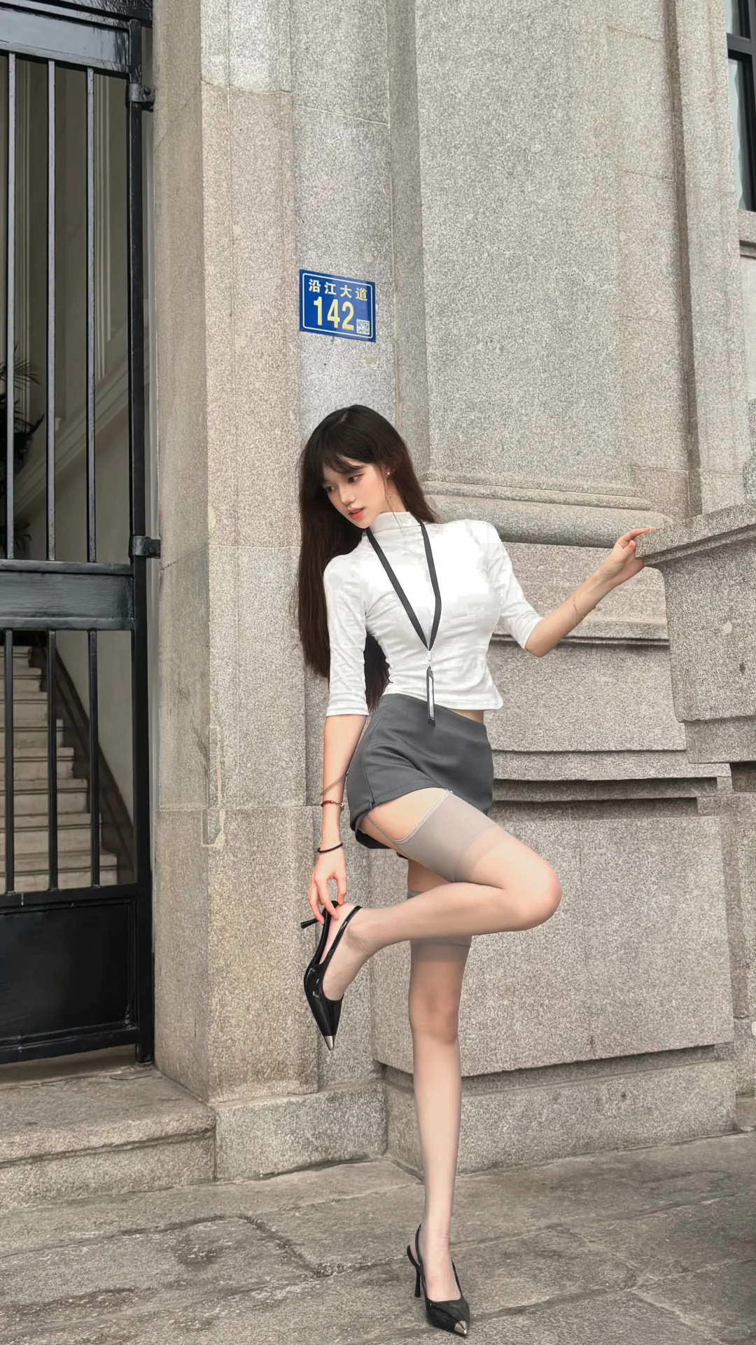 御姐姿势怎么拍