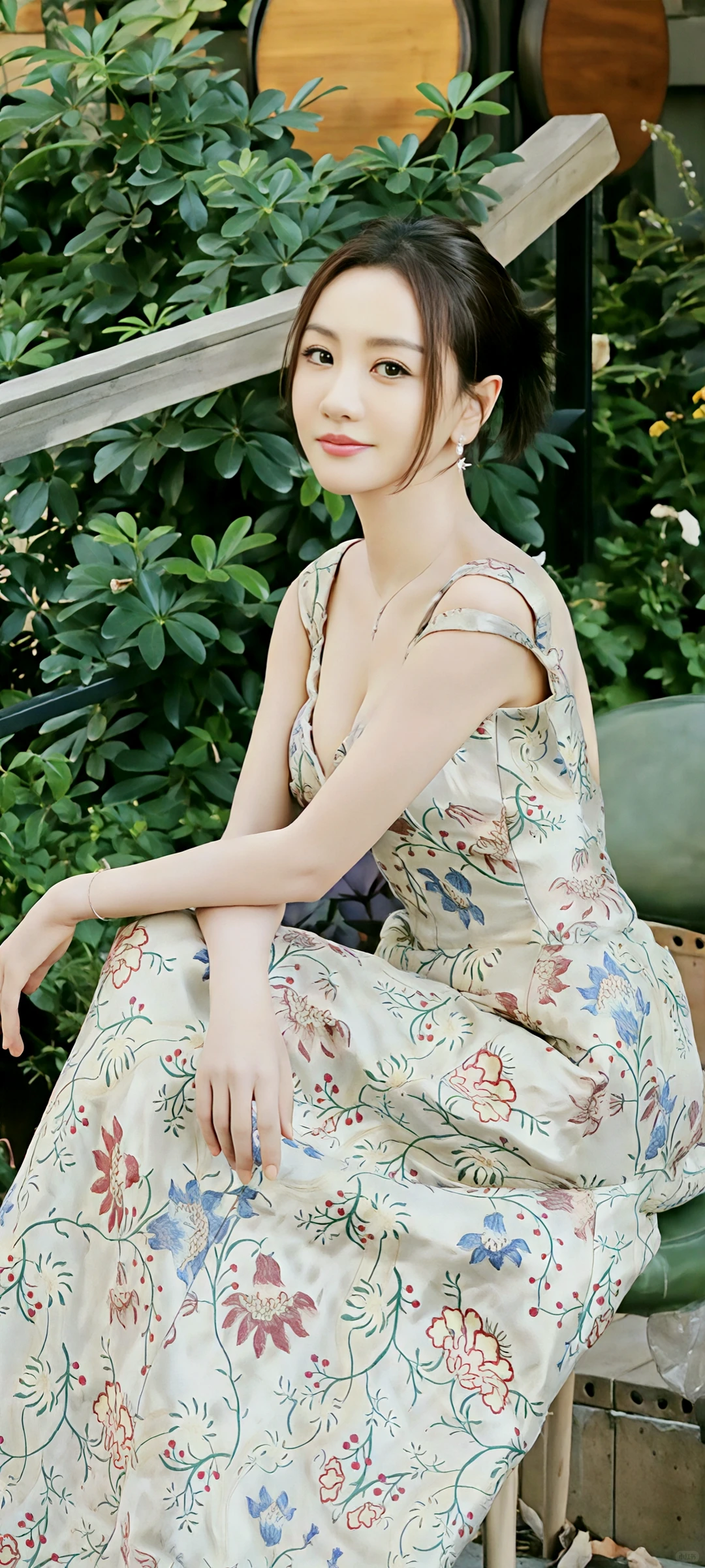 杨蓉：天使面孔➕魔鬼身材😍