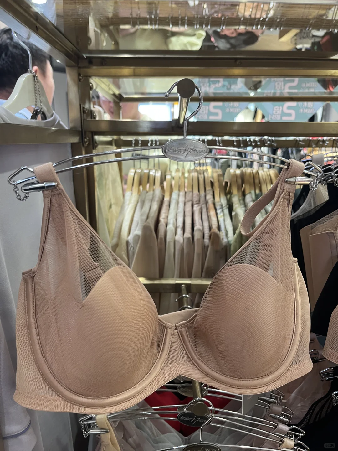 大胸姐妹的“显瘦自由”安莉芳性感蕾丝内衣✨✨