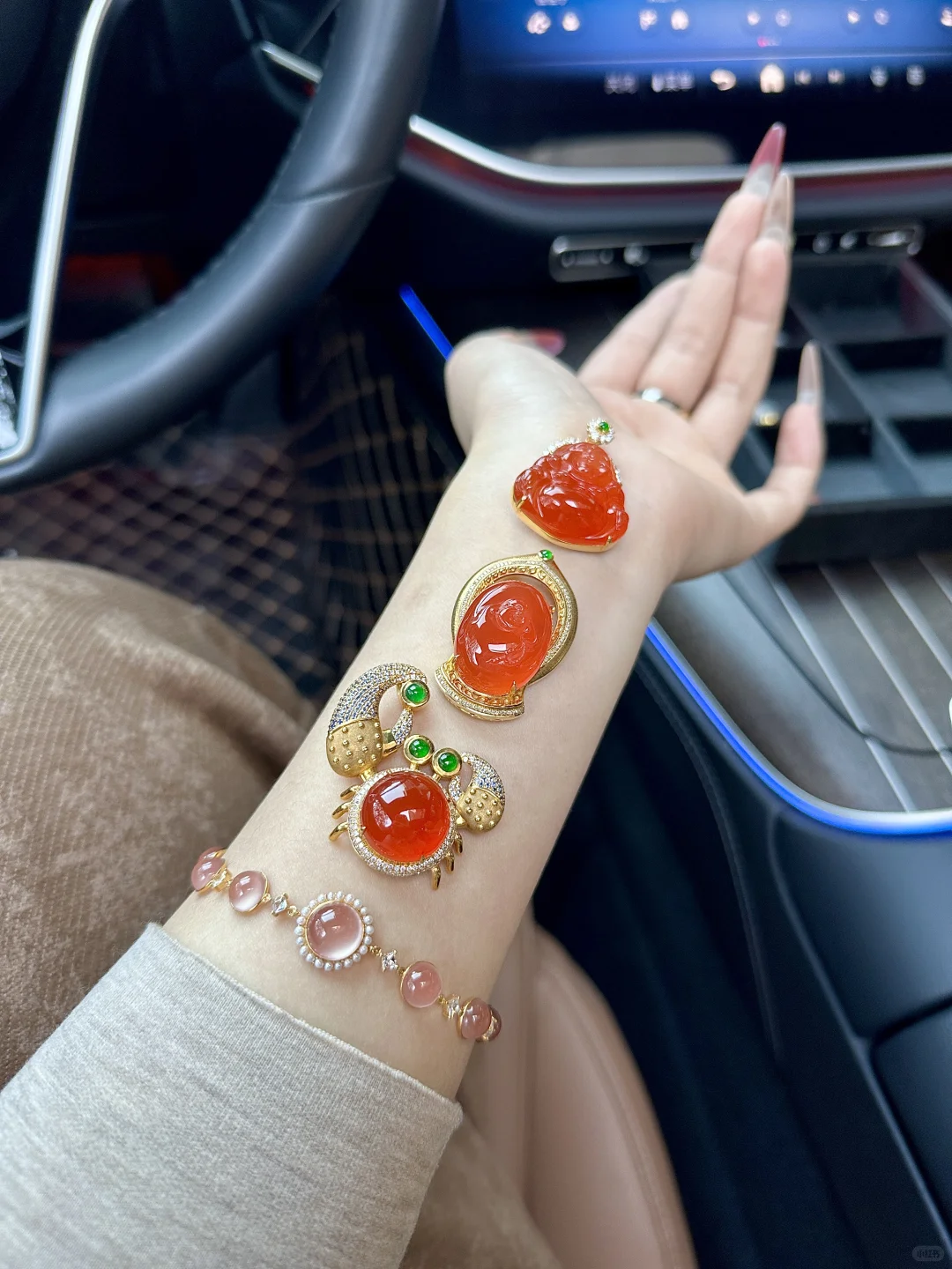 新品预告| 这一手冰红给我看迷糊了❤️好贵气