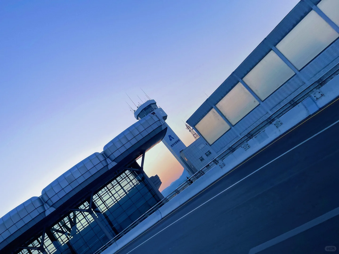 在维多利亚的秘密经销店的工作就到这里啦