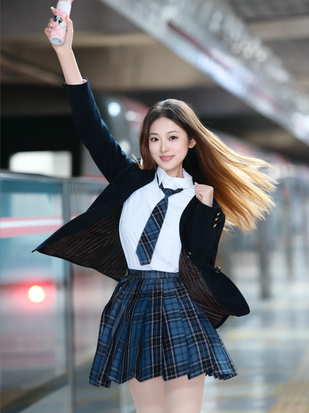 JK女孩的地铁漫游日记｜四惠东🚇胶片感拍照