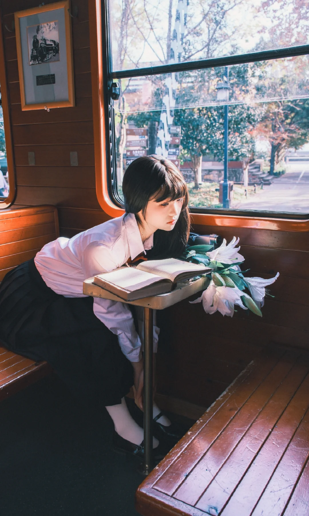 Fujifilm｜透过车窗的光，漫染少女的眼眸✨