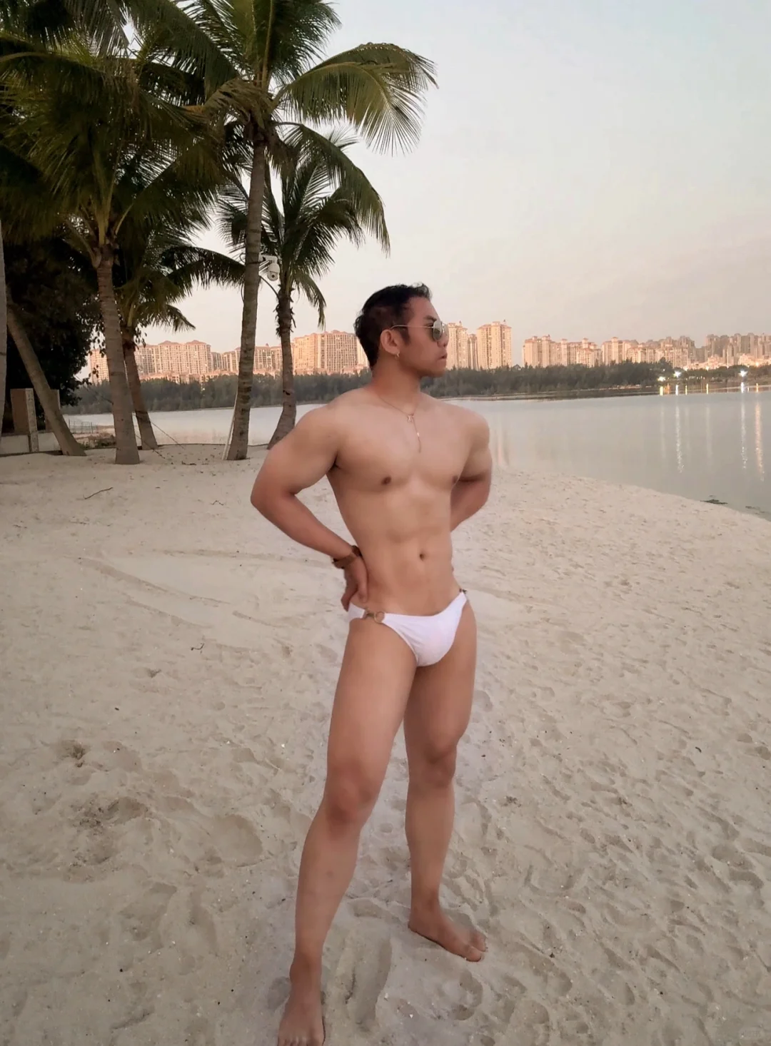 我身材这么好 不这么穿可惜哎