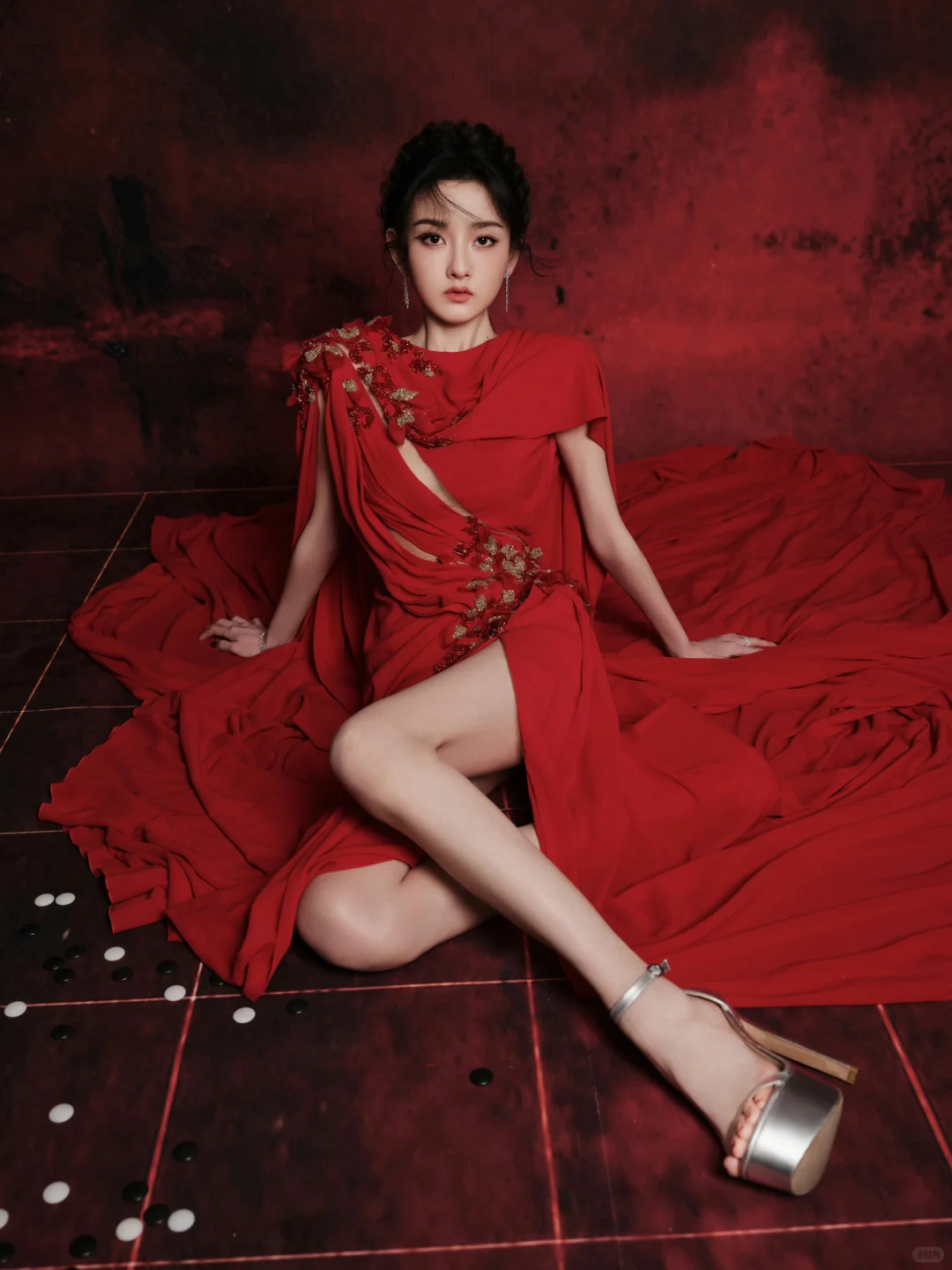 宋祖儿活动造型🥀娇艳欲滴的小红帽~