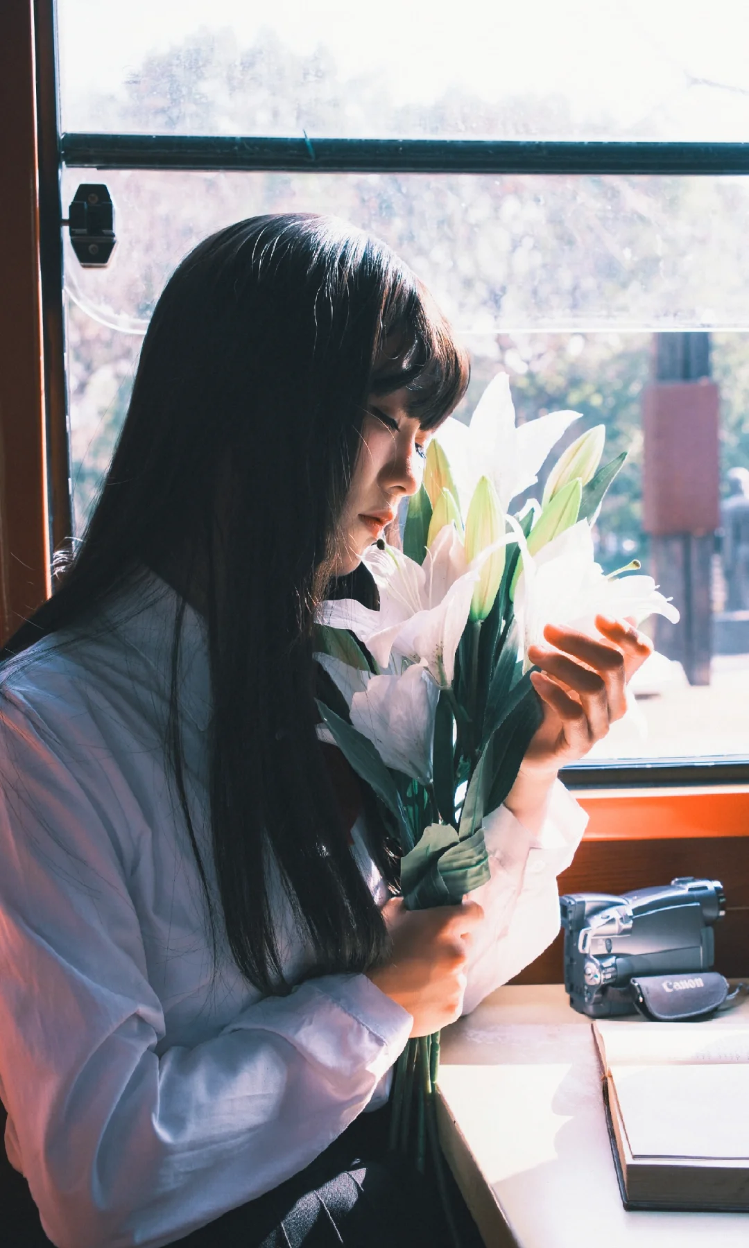 Fujifilm｜透过车窗的光，漫染少女的眼眸✨