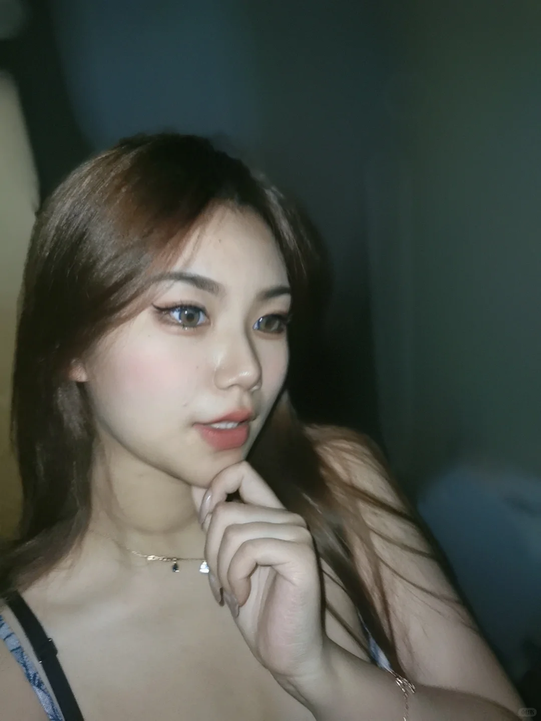 嫩模妆+闪光灯绝绝子！