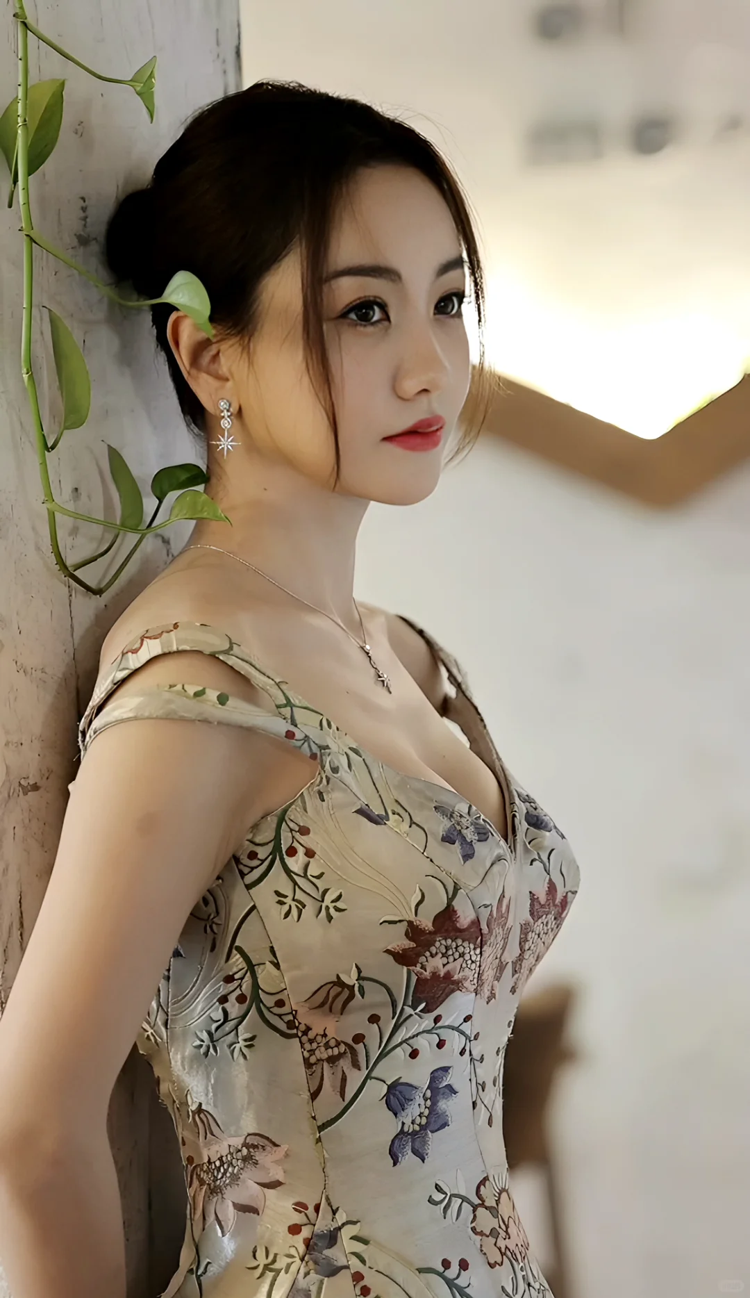 杨蓉：天使面孔➕魔鬼身材😍