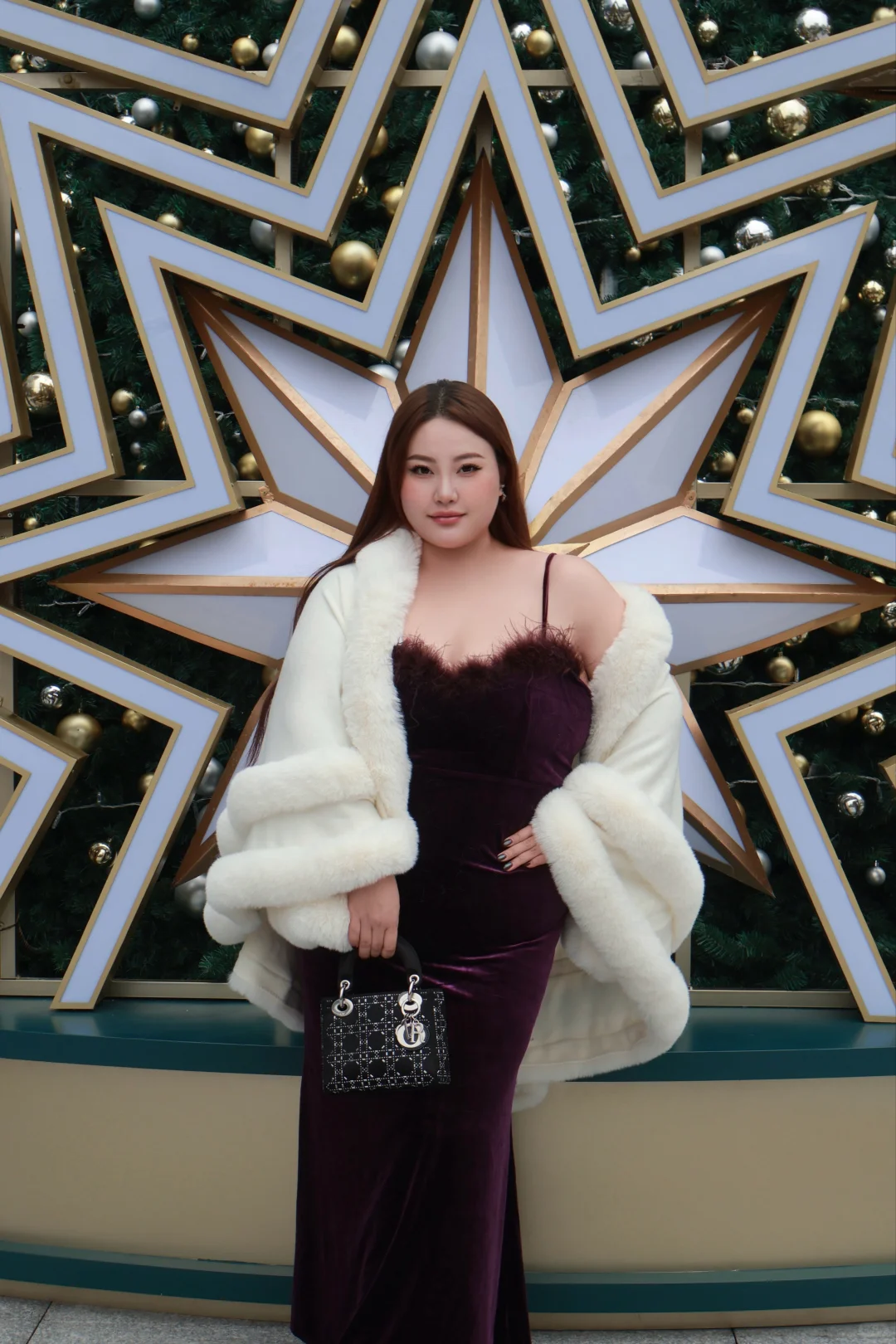 220斤大码女生也可以尝试性感小妈风