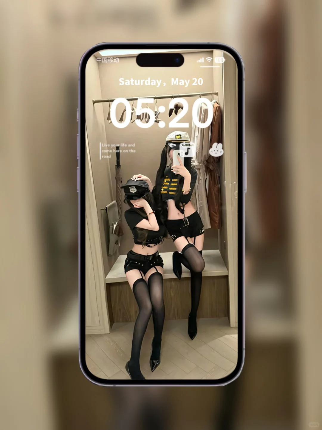 手机壁纸｜甜酷辣妹风