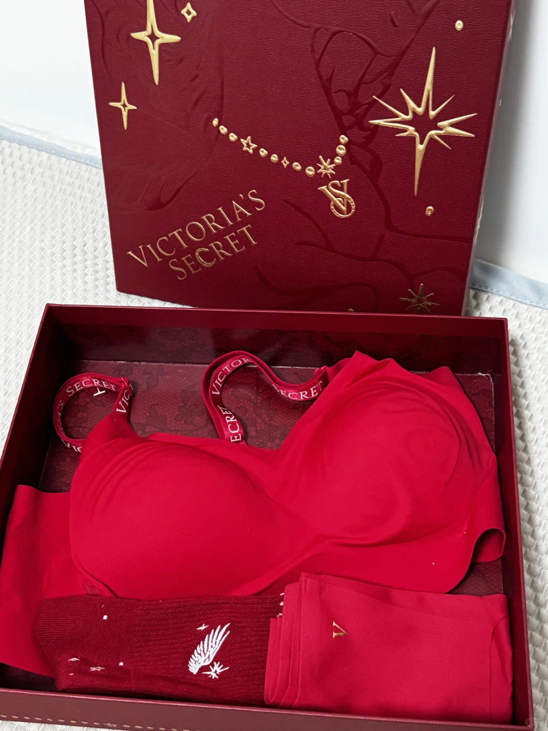 新年收到这盒直接乐疯🎁 维密也太会了吧