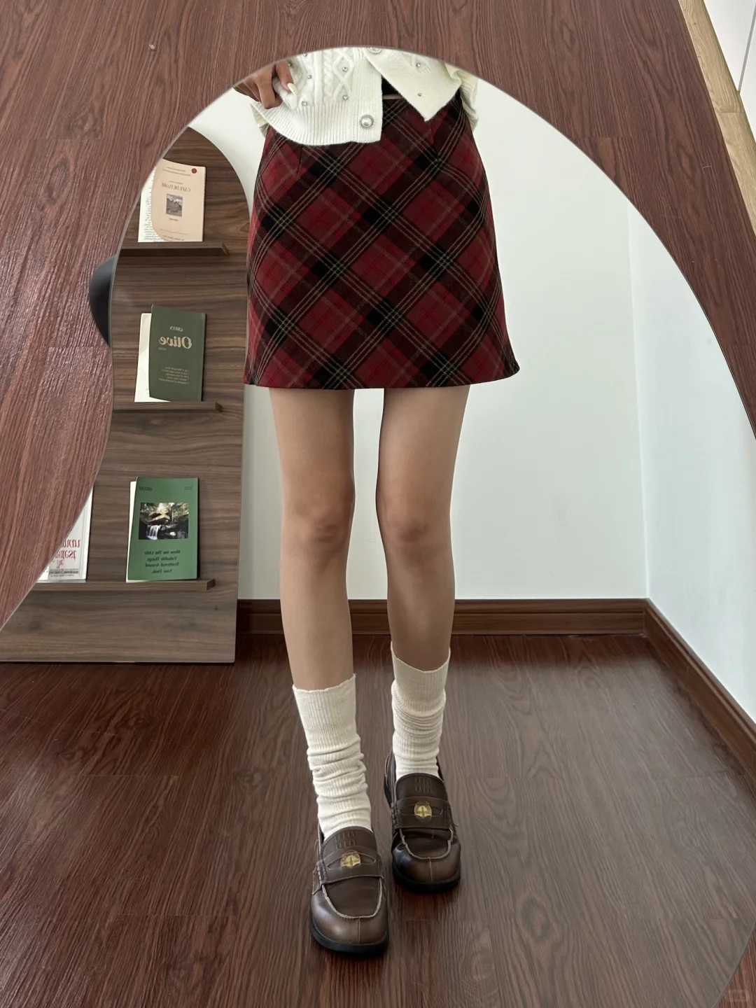 我晕…这红色格纹包臀裙也太正点了…
