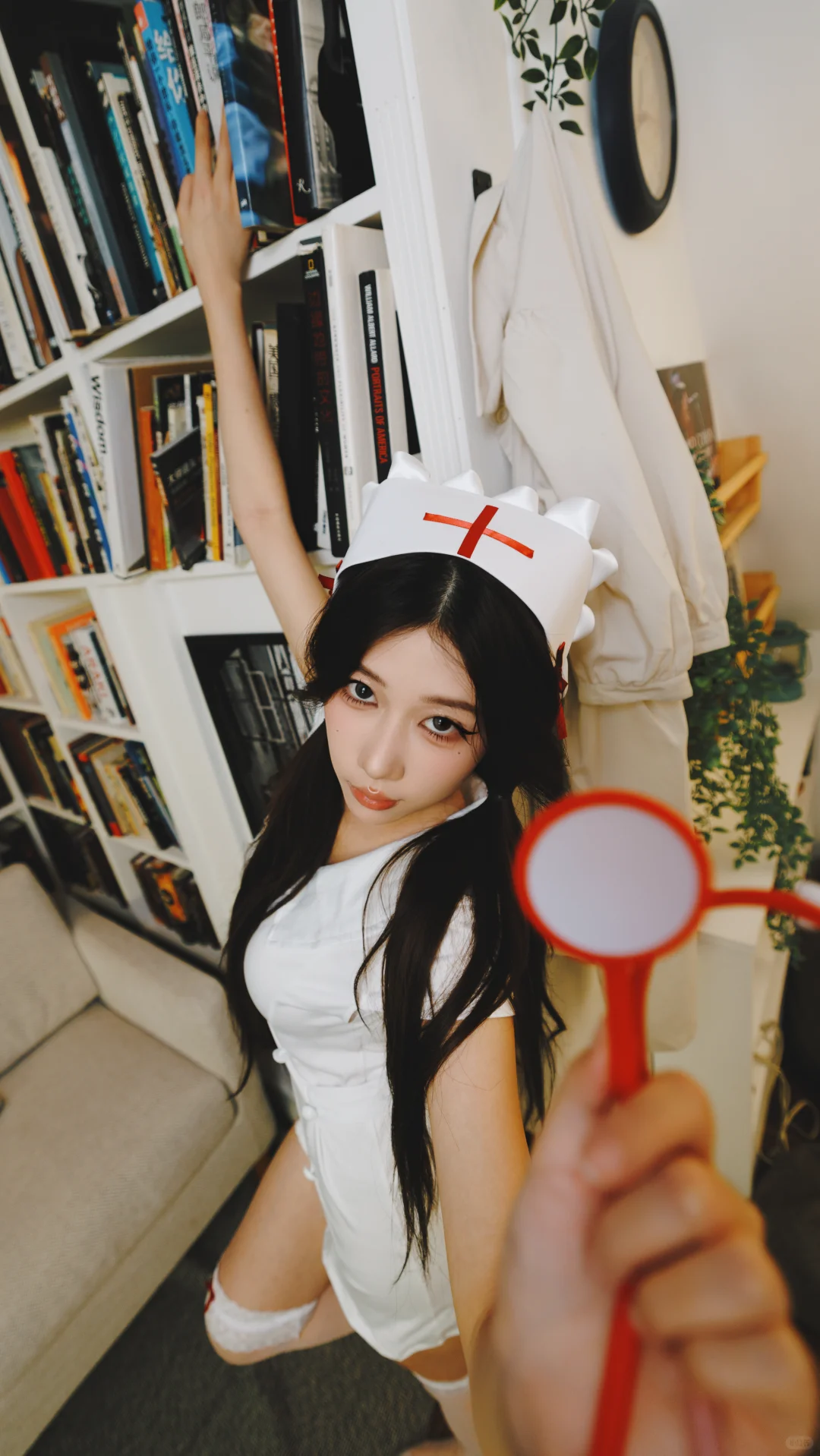 拒绝打卡照！凌嘉版搞怪小护士普通人如何拍？