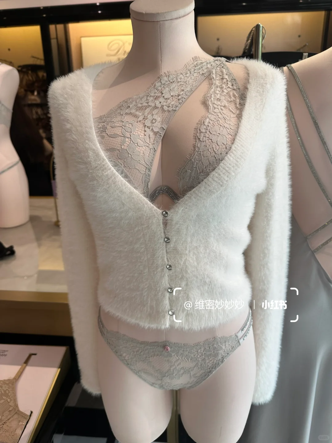 👑维密内搭绝美搭配，戳进来👀细节