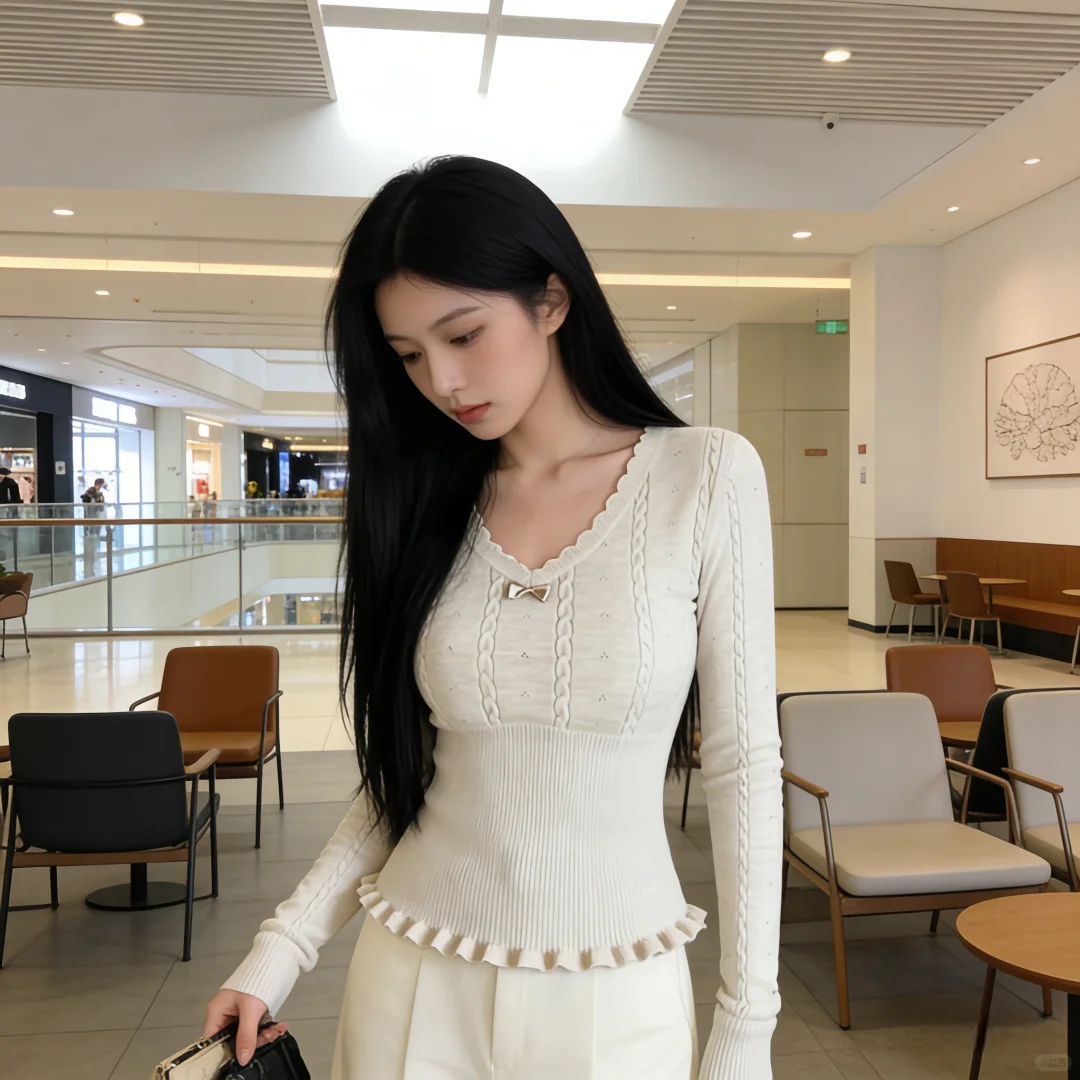 纯欲天花板！针织衫的 V 领设计太会了❗️