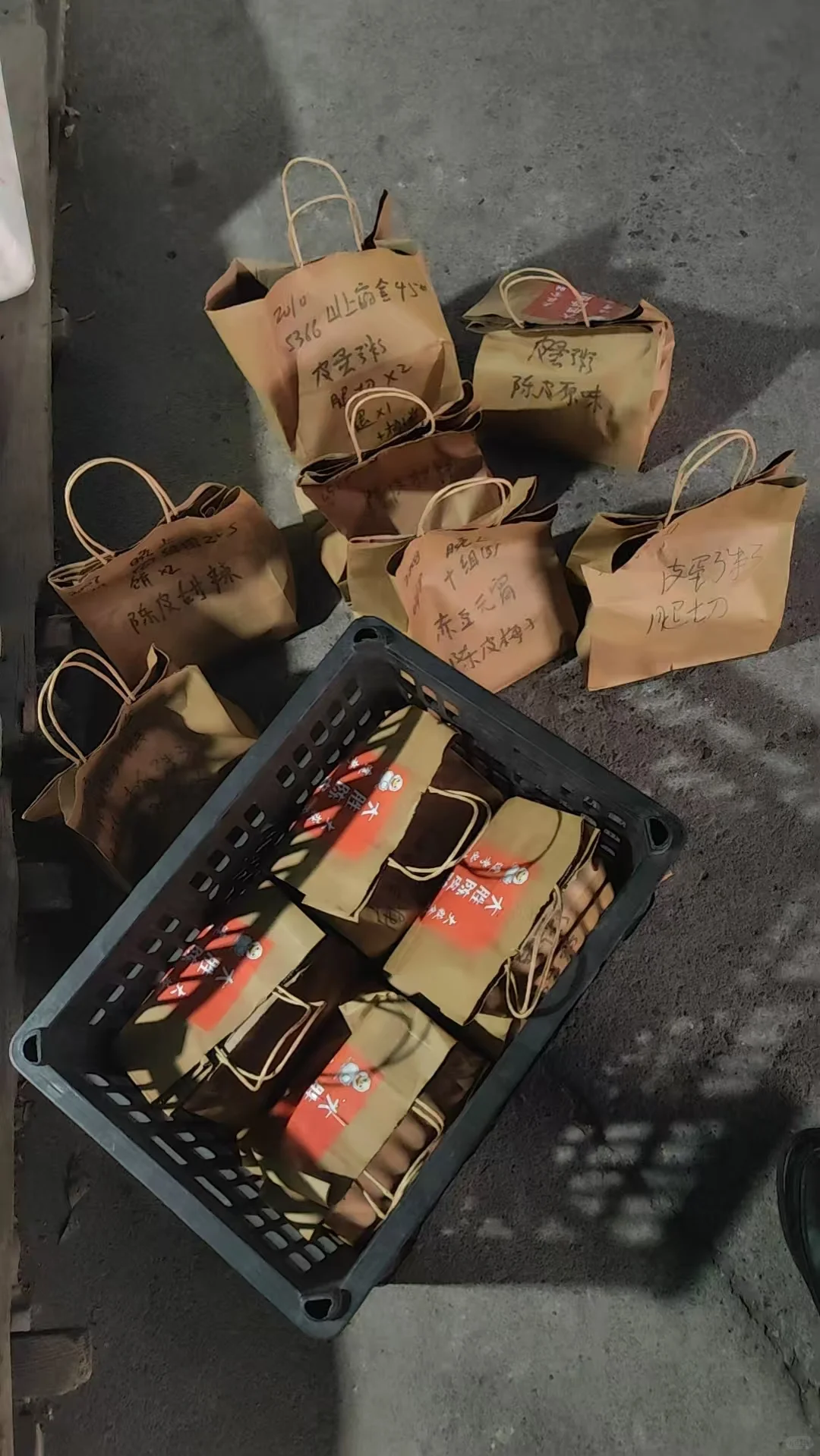 没想到被我的铁粉刷到了，感谢小宝们的认可