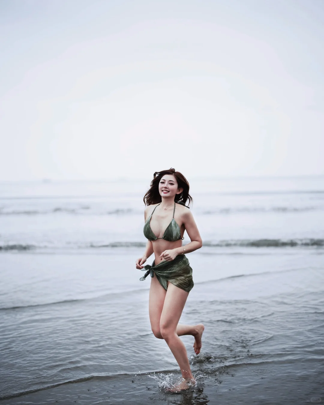 海边比基尼拍攝体验🌊 这摄影师还蛮有名气