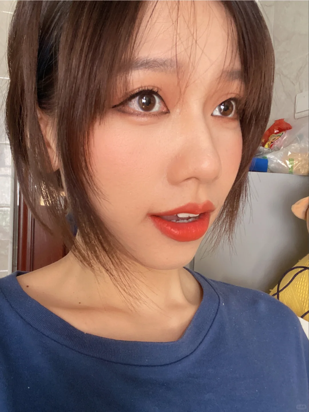 当一个普通单眼皮女生化了baby嫩模妆