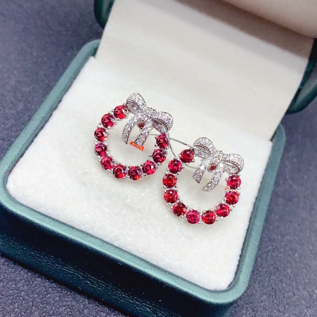 超美！镁铝石榴石耳钉，优雅与魅力的完美融合