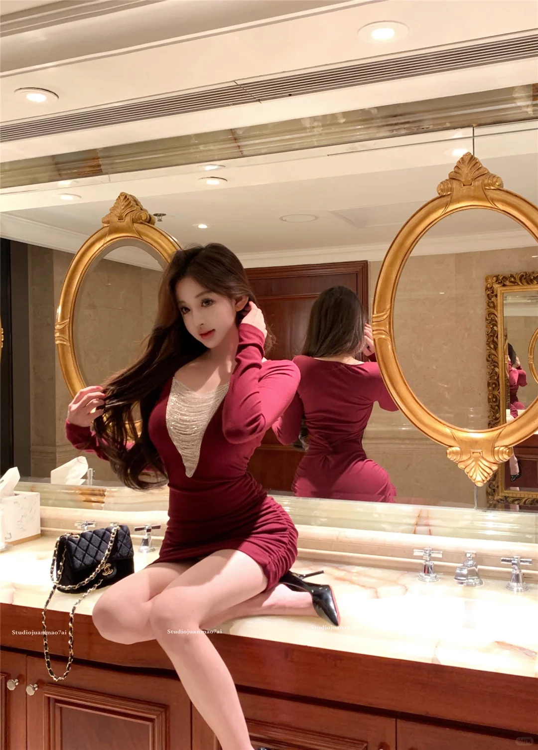 酒红色包臀裙，年会C位穿搭get