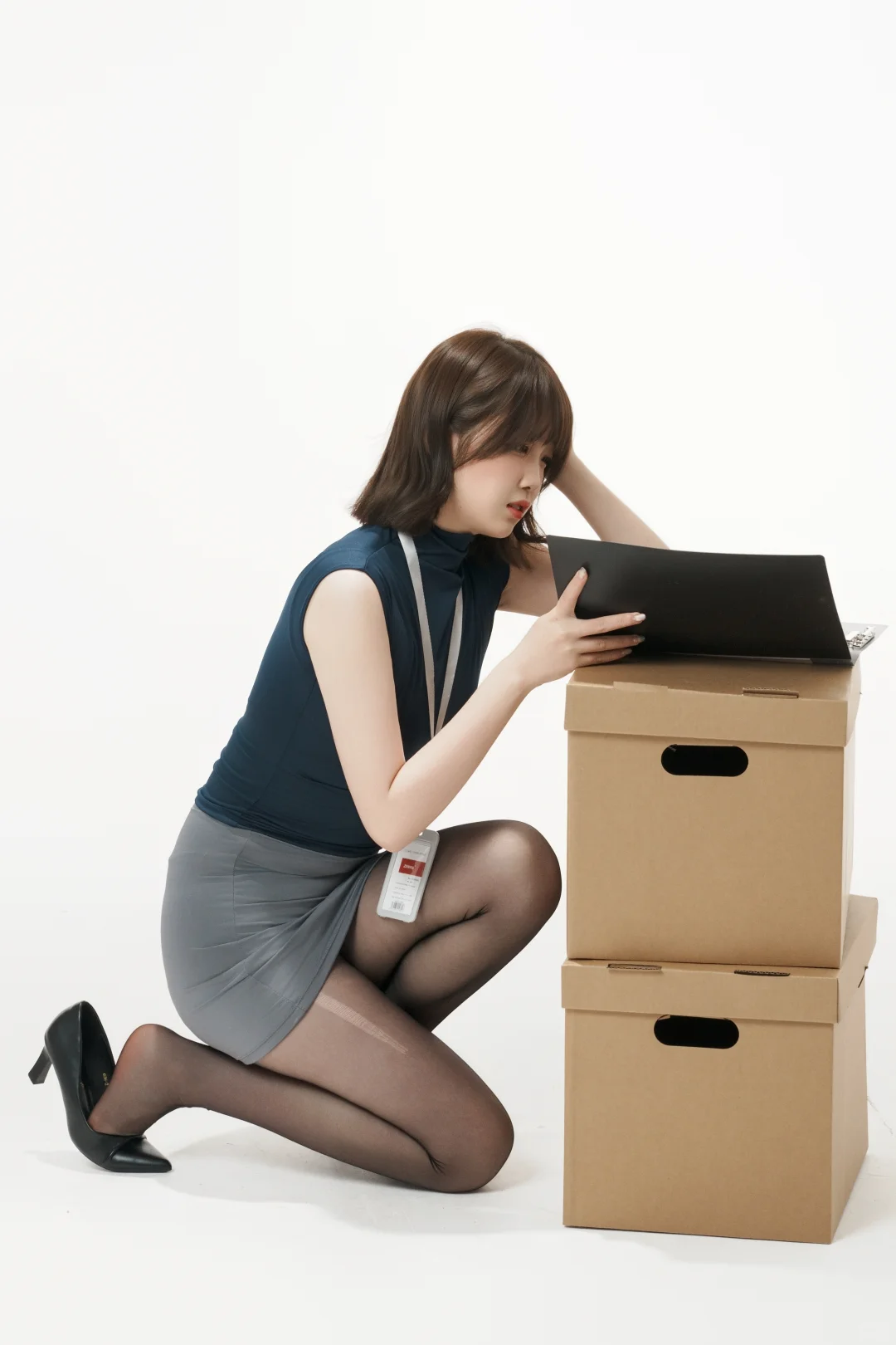 办公室新来了一个实习生