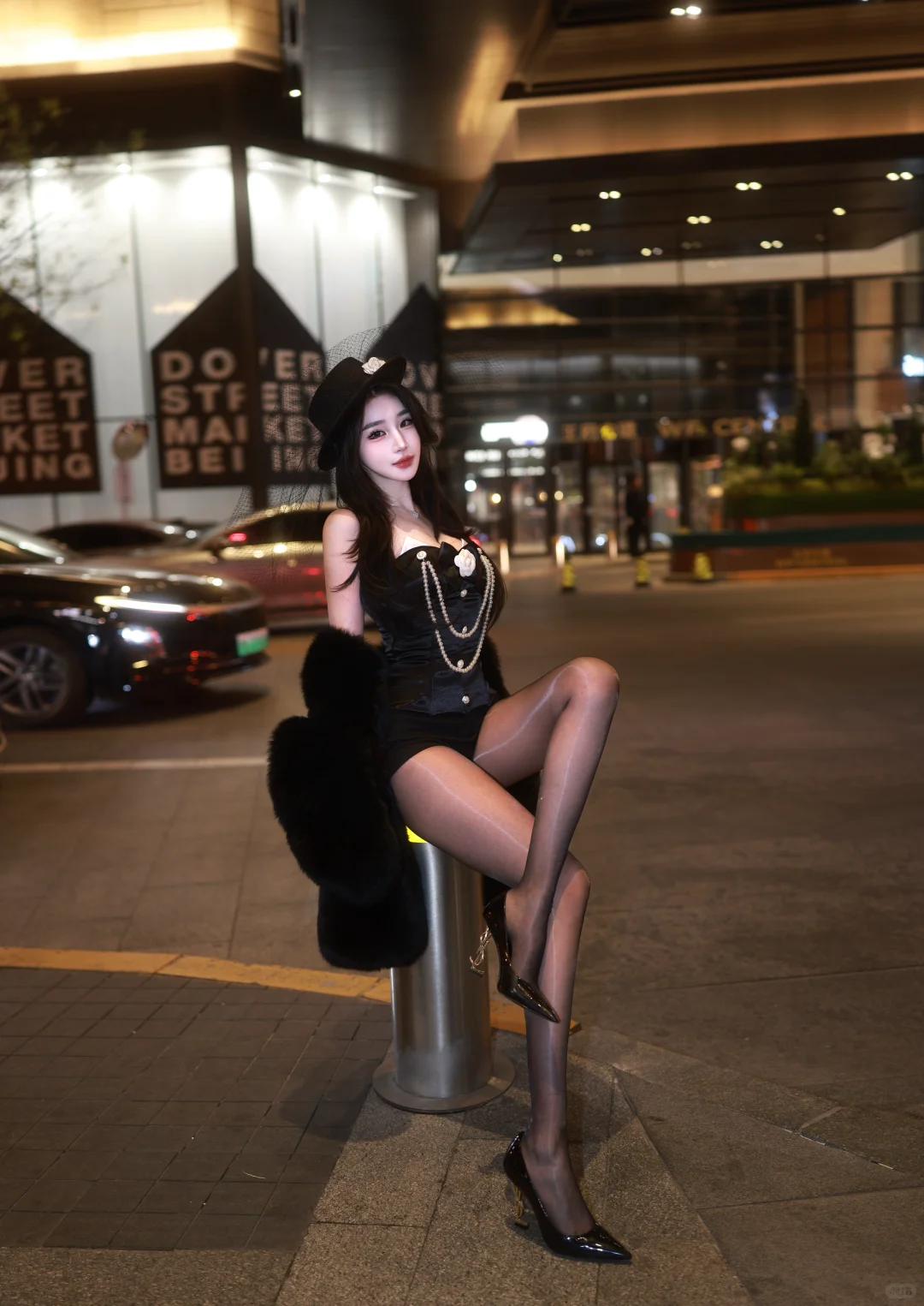 他爸的 人间尤物