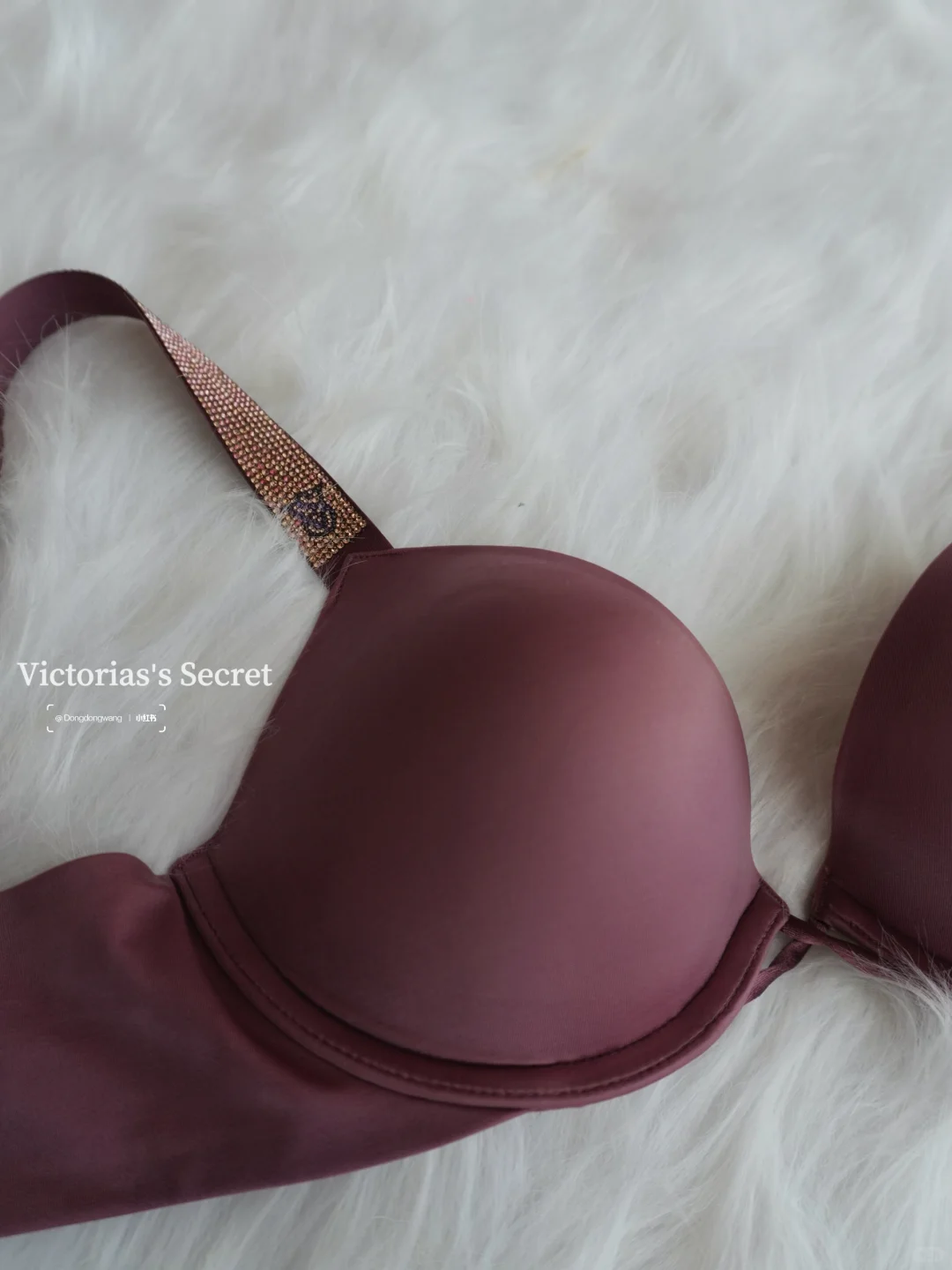 一些漂亮的蕾丝和聚拢内衣👙