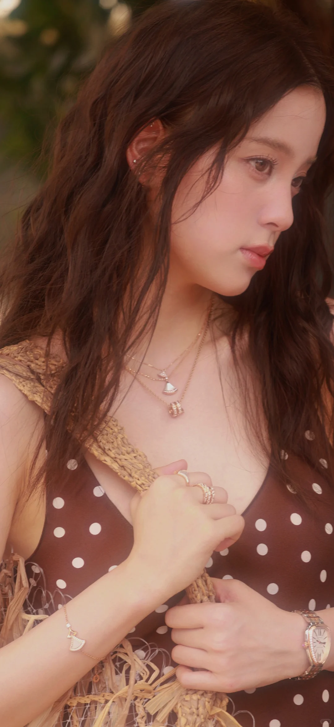 欧阳娜娜海边泳衣写真壁纸