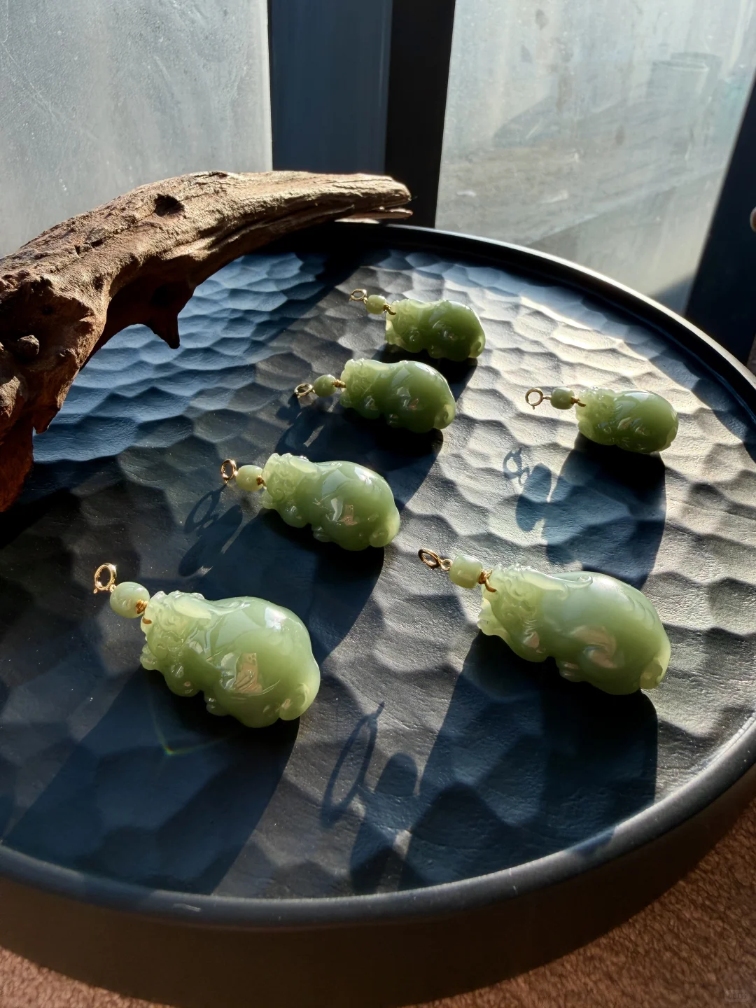 光影藏福｜猫眼粉青貔貅，把温柔与财气戴身上