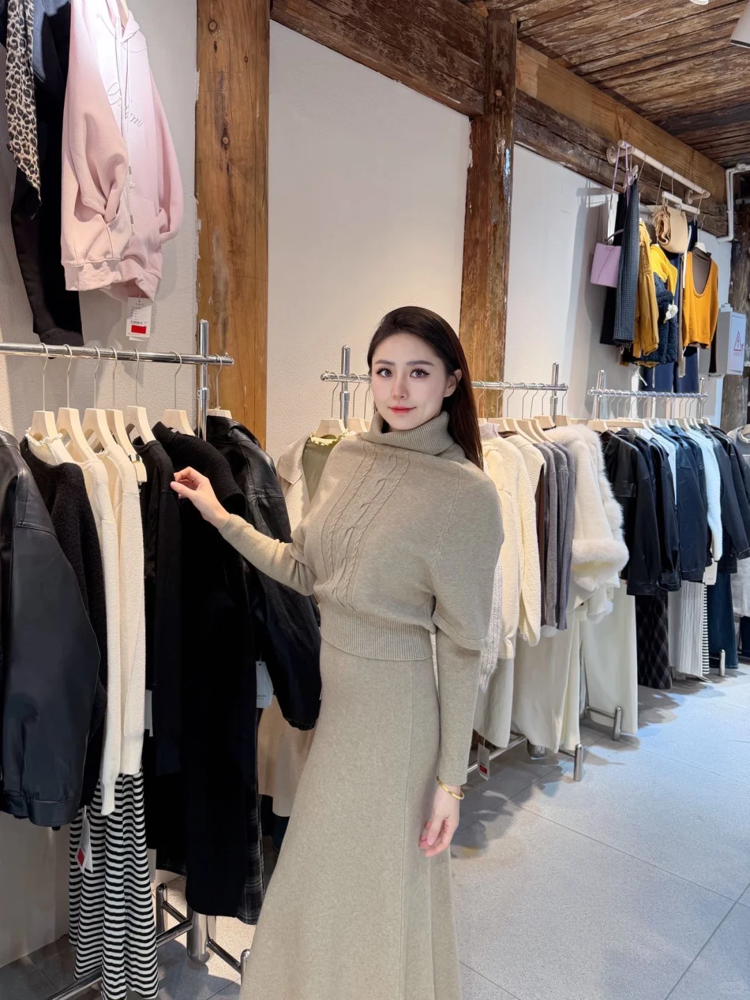 昆明99元自助女装！月薪三千也可以穿衣自由