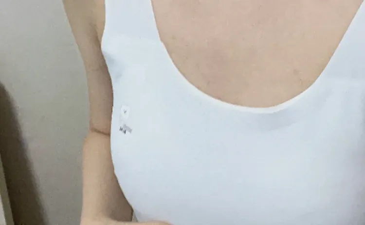 即将开学，小背心内衣穿起来~