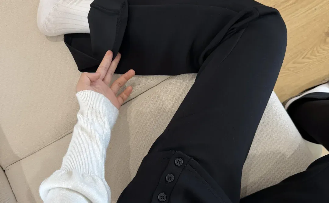 貌似做了条很牛🐮的瑜伽裤。。。。