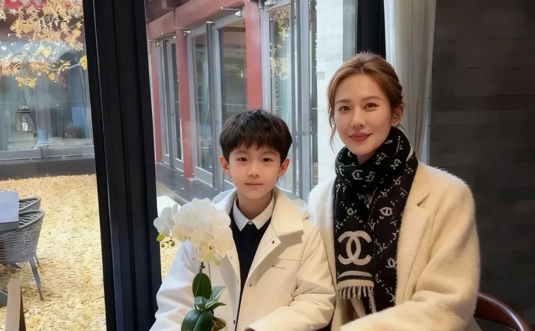 在我的托举下，儿子过上了普通人里最好的生