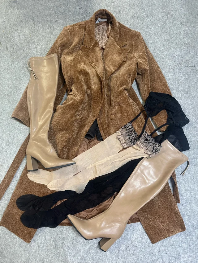 长款西装➕过膝靴👢真的很显气质！