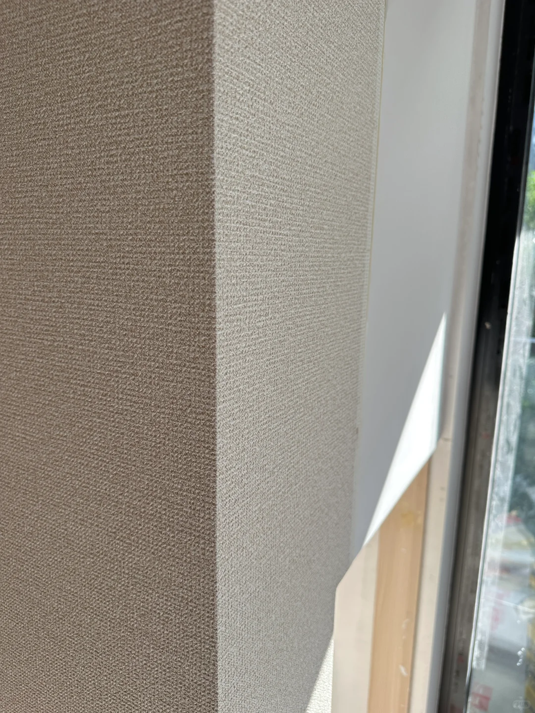 今日实景～日本东理墙纸铺贴第一天