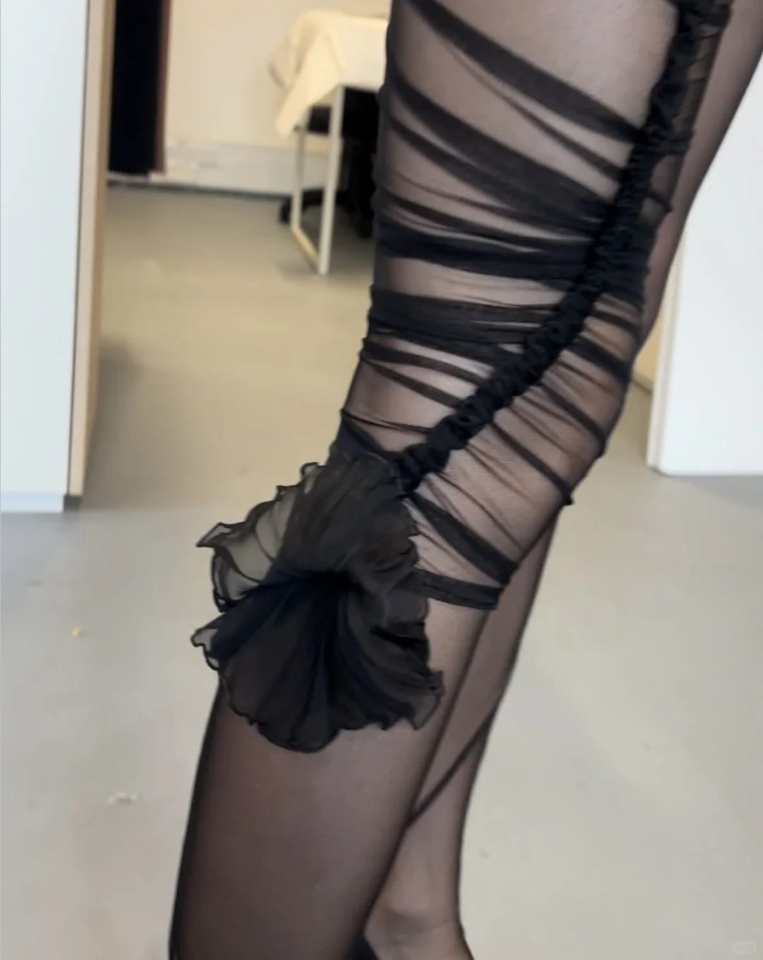 Nensi Dojaka“流动的诗意 解构的浪漫”