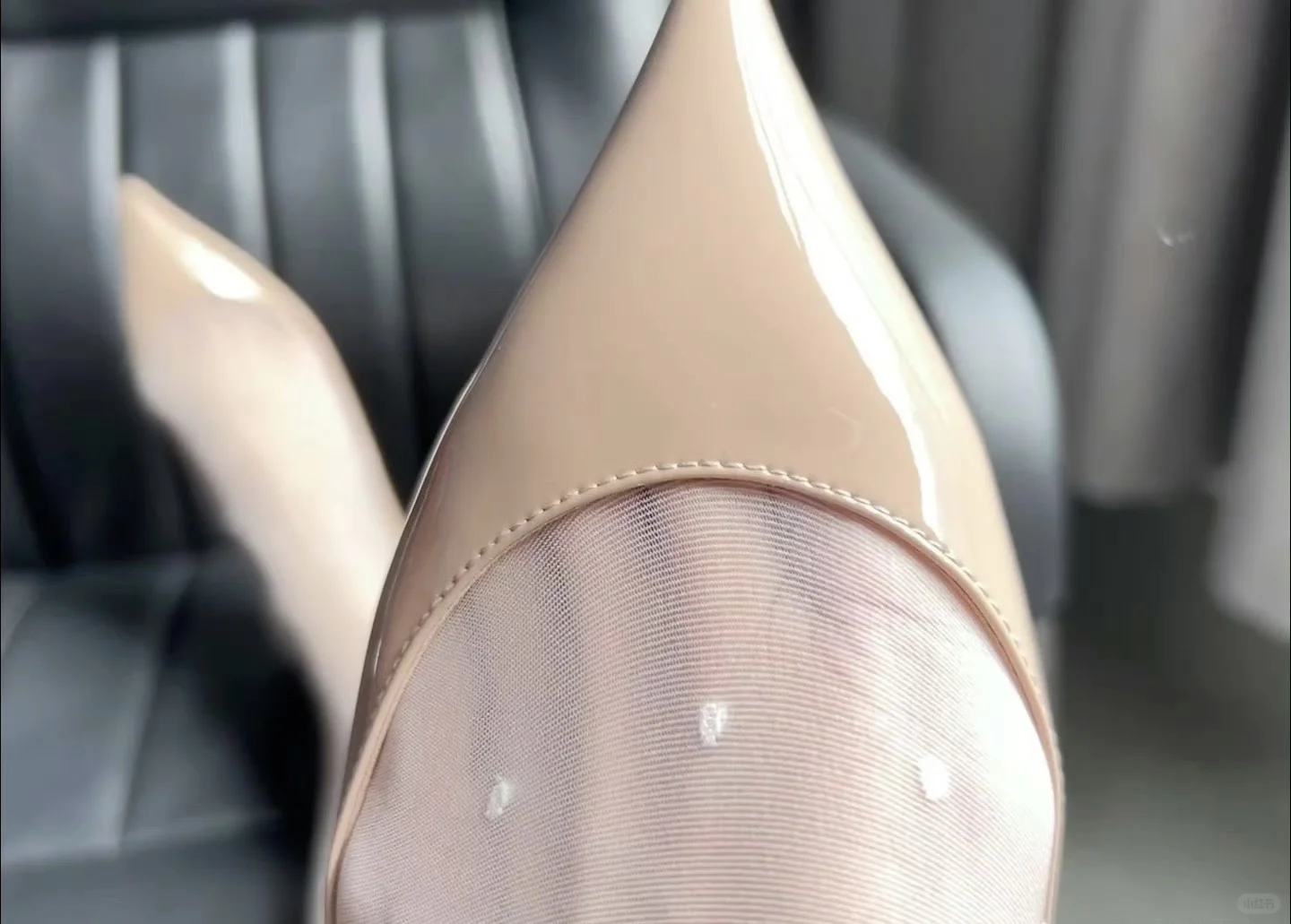 生活太难，能否叫声美女，让我迷失一下自己