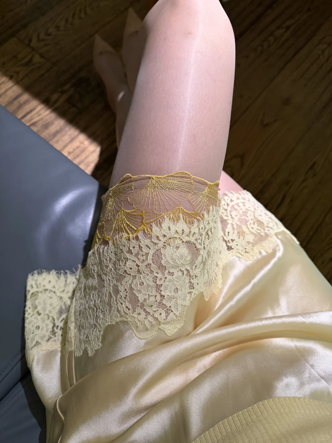 蕾丝➕丝袜➕紫色