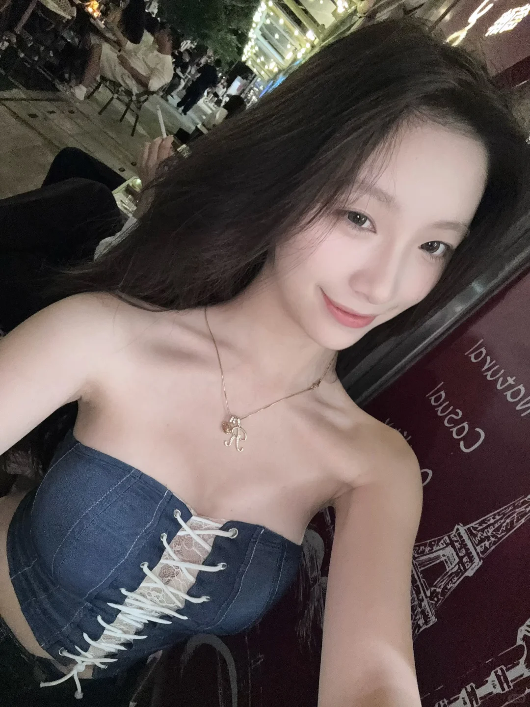 鱼骨胸衣配牛仔裤绝了🥰