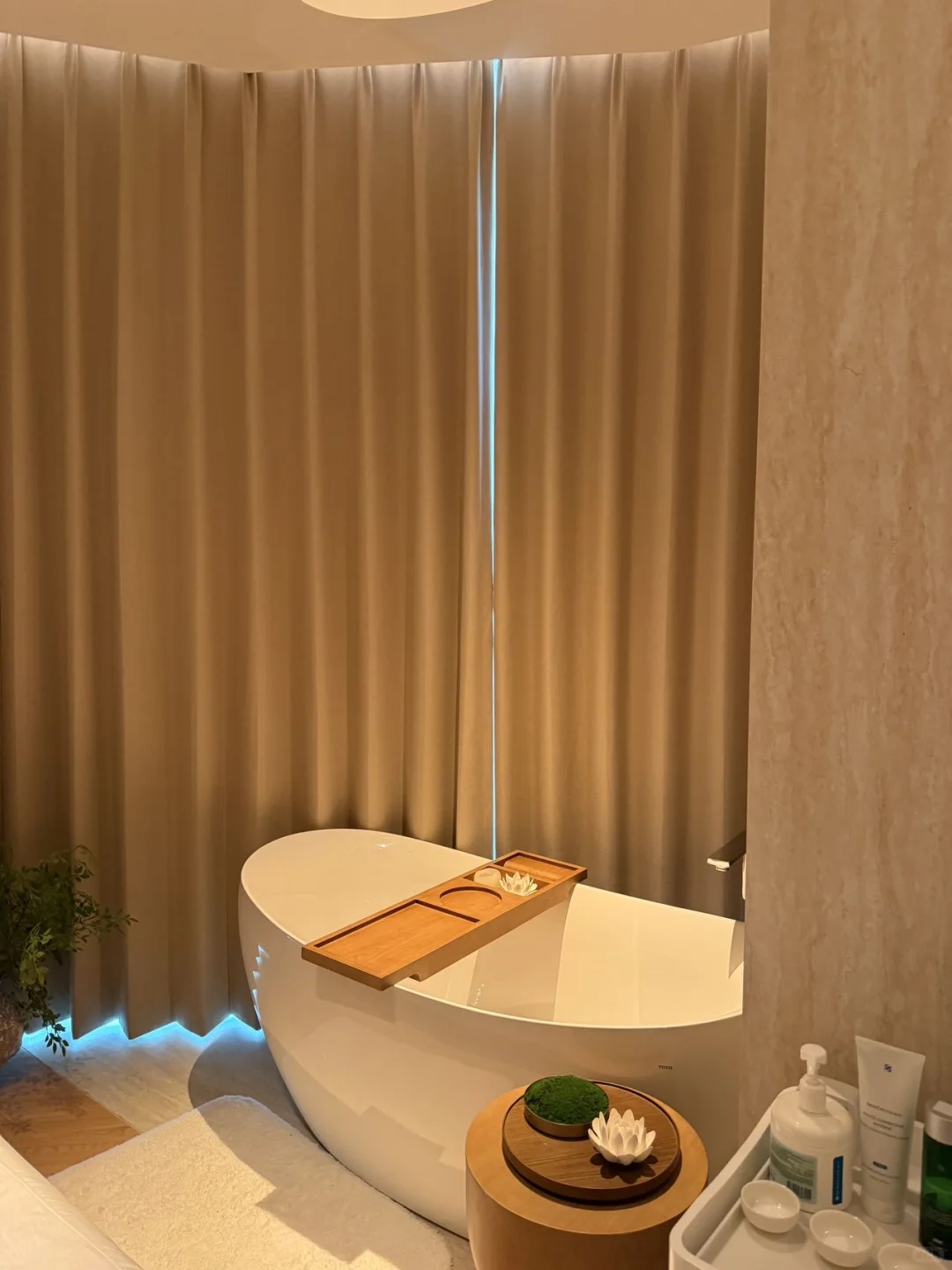 济南CBD变美宝地！年末护肤刚需冲这家