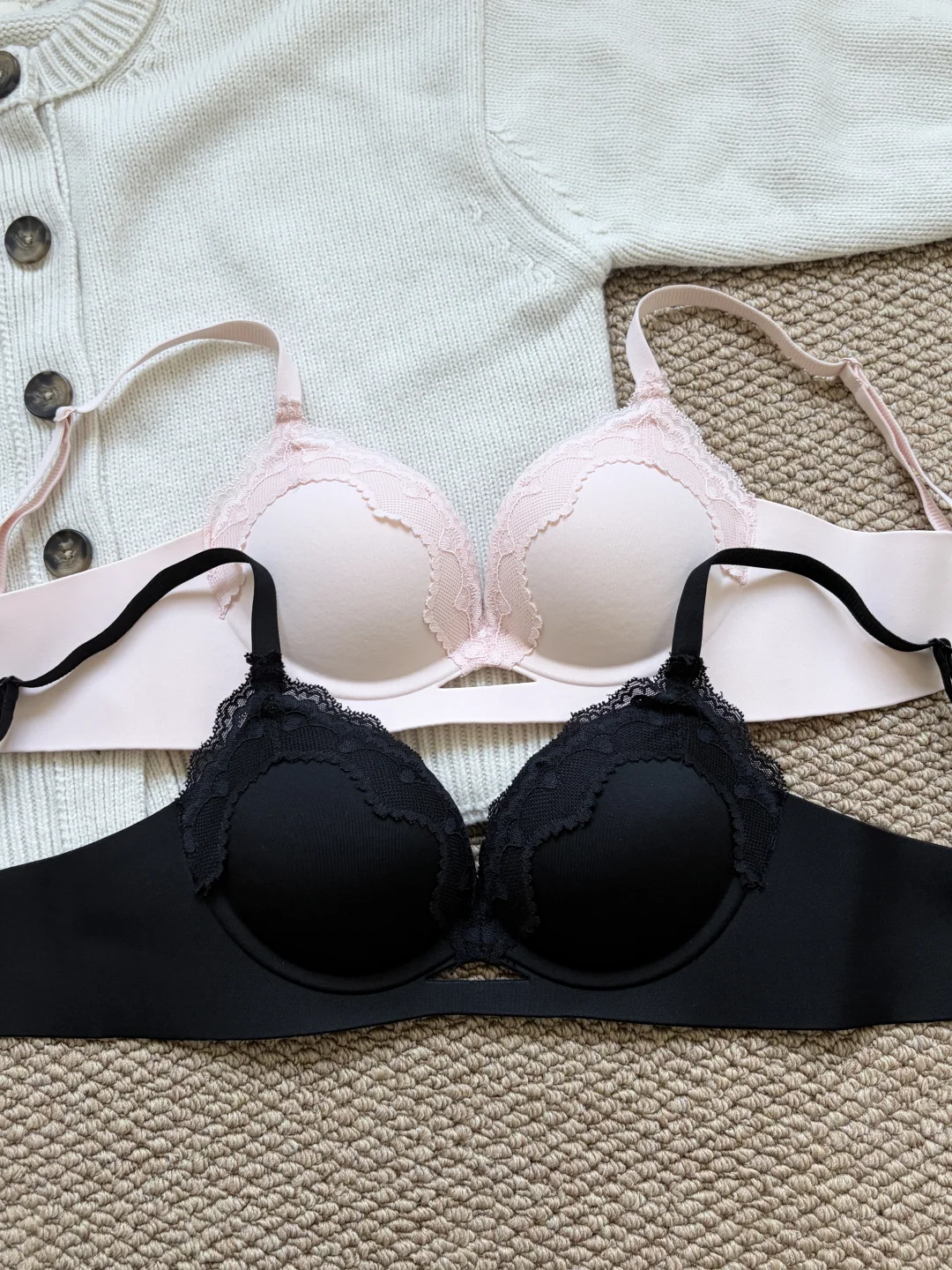 live实况！小胸老婆的聚拢内衣👙