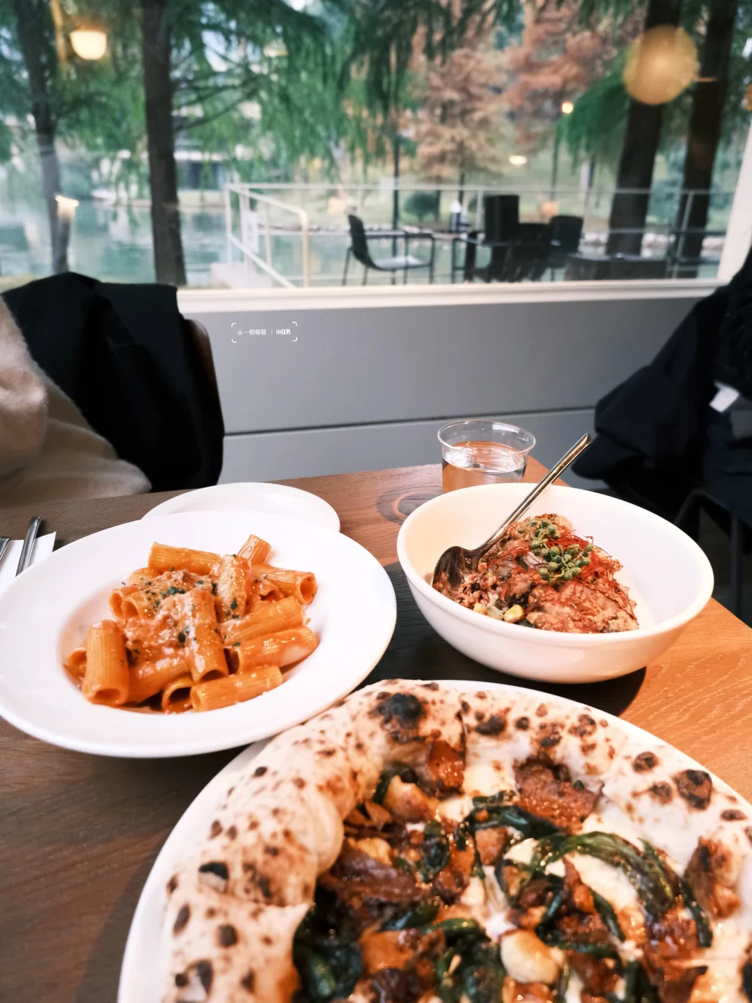 请吃饭的漂亮姐姐🍽️