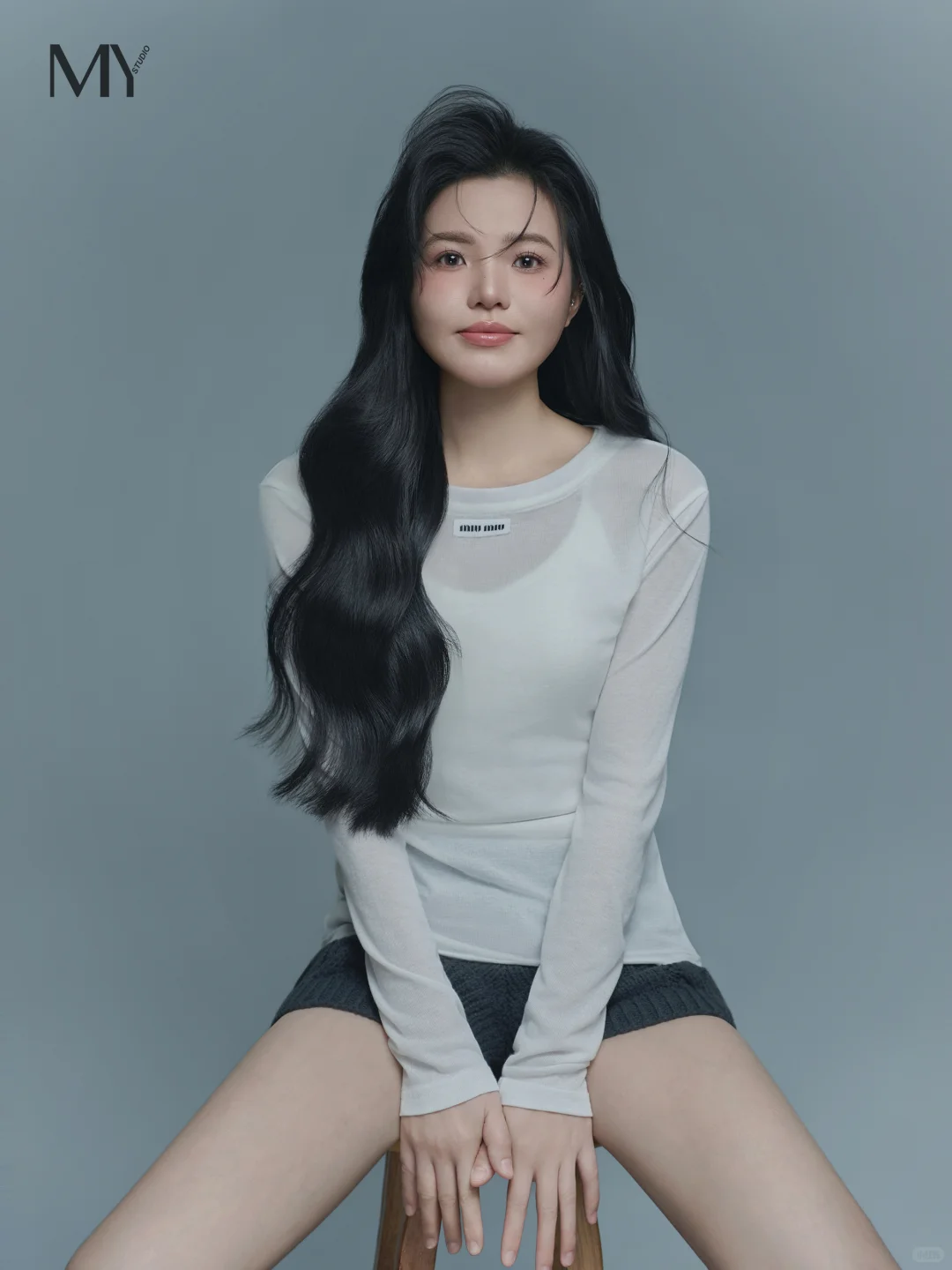 格雷女孩🐈‍⬛miu系高级感纯欲慵懒少女写真